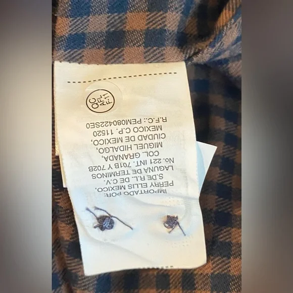 NWT PERRY ELLIS LIGHTWEIGHT BUTTON DOWN SIZE SMALL IN RAIN DRUM - Picture 5 of 6